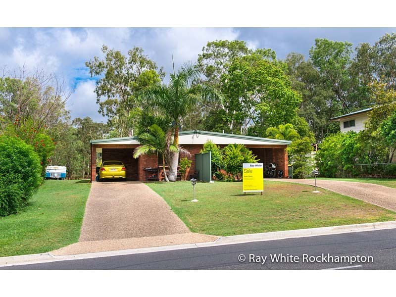 1-2/ 63 Dee Street, Koongal QLD 4701