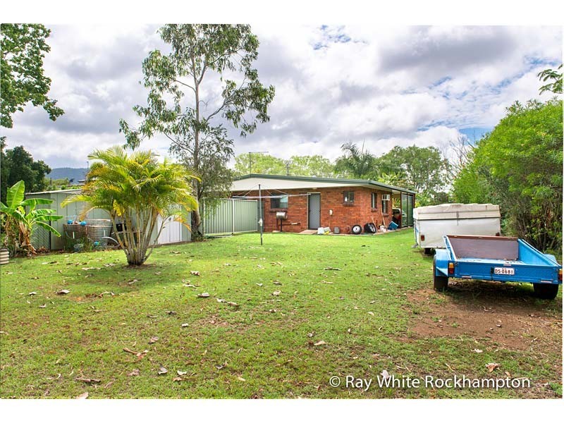 1-2/ 63 Dee Street, Koongal QLD 4701