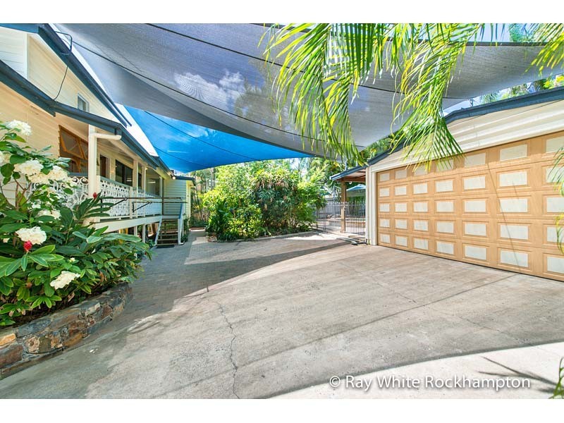 36 Lennox Street, The Range QLD 4700