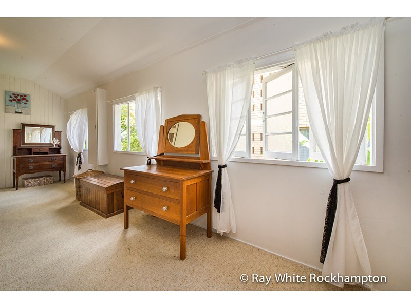 36 Lennox Street, The Range QLD 4700