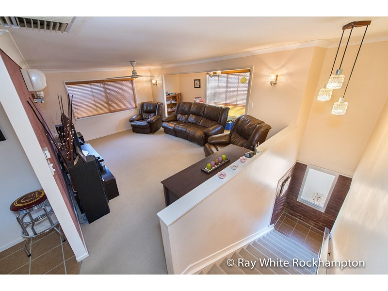 35 Locke Street, Kawana QLD 4701