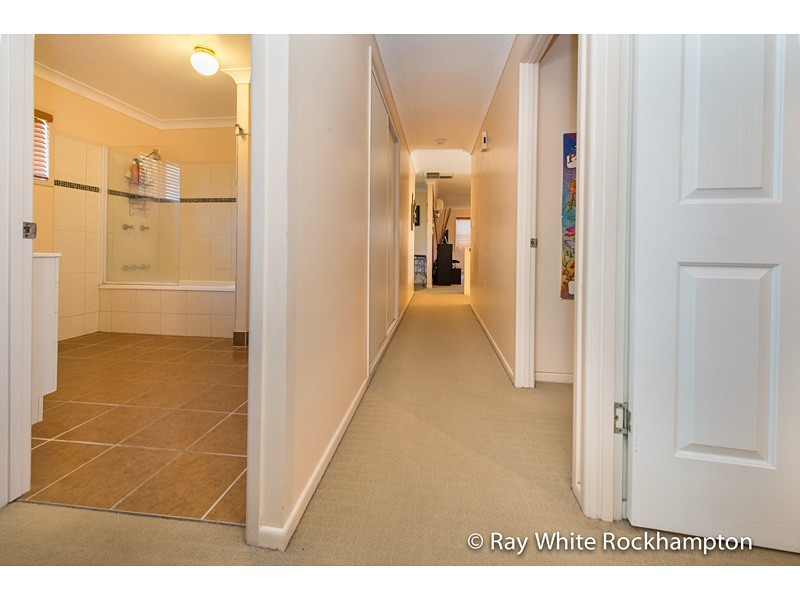 35 Locke Street, Kawana QLD 4701