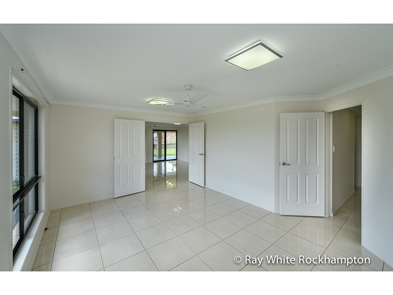 8 Benrhys Court, Rockyview QLD 4701
