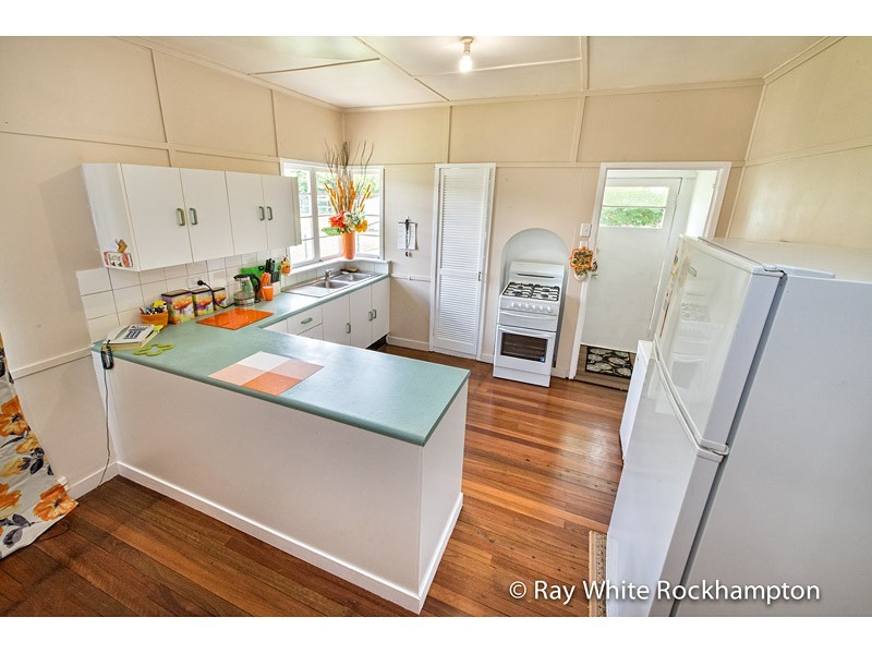 180 Grimley Street, Koongal QLD 4701