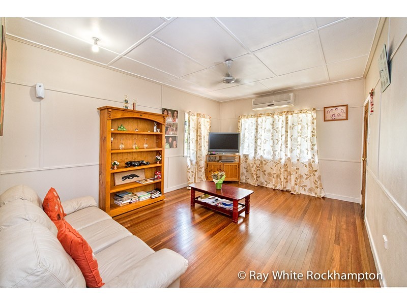 180 Grimley Street, Koongal QLD 4701
