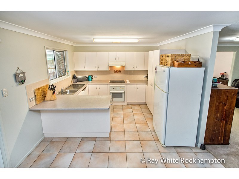 31 Rhys Avenue, The Caves QLD 4702
