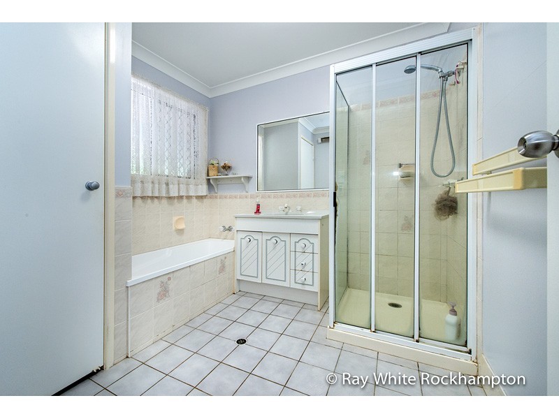 31 Rhys Avenue, The Caves QLD 4702