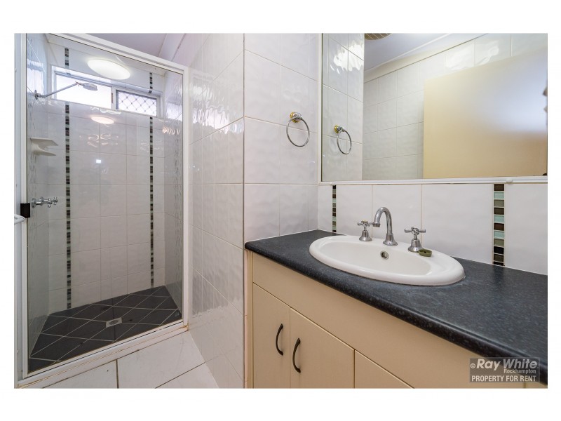 1/263 Thozet Road, Koongal QLD 4701