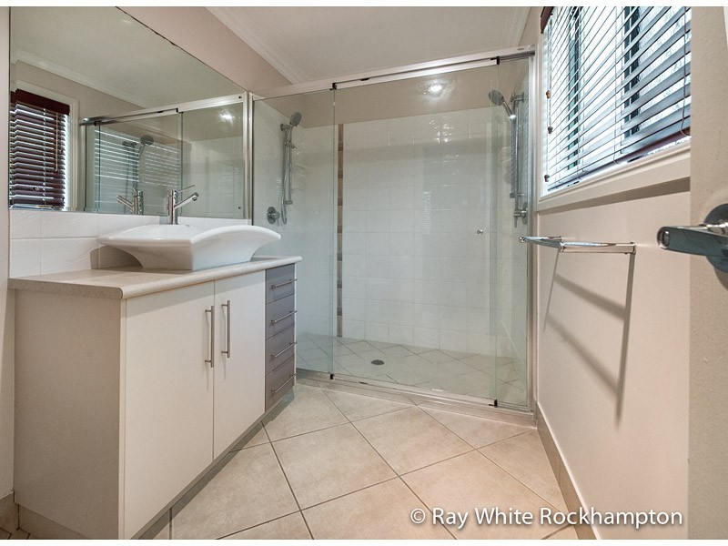 2 Treefern Terrace, Frenchville QLD 4701