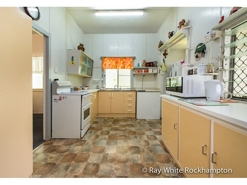 270 Dean Street, Berserker QLD 4701