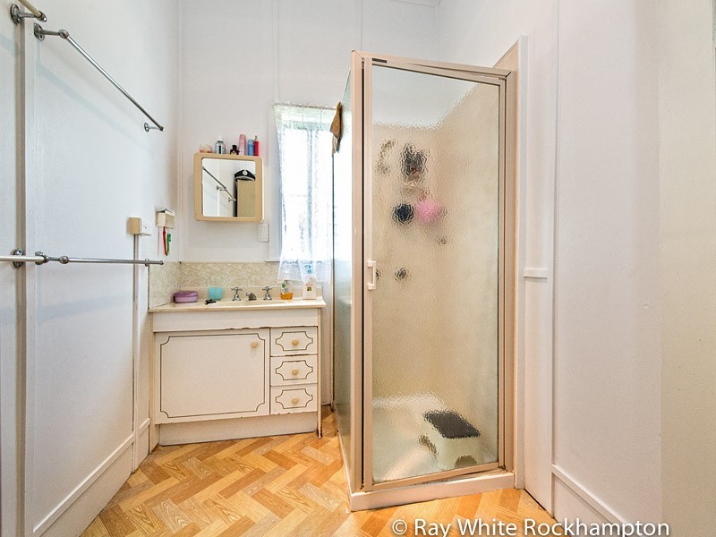 270 Dean Street, Berserker QLD 4701