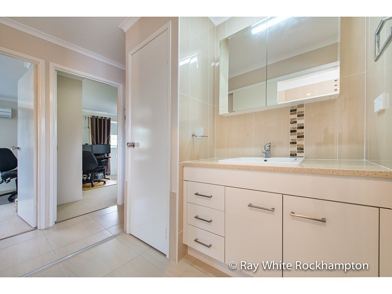 12 Rees Jones Close, Frenchville QLD 4701
