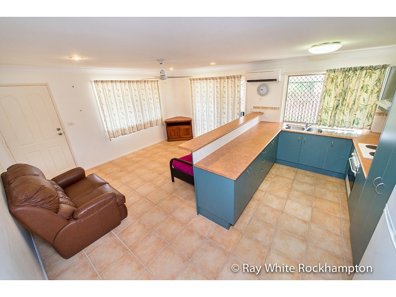 8/385 Shand Street, Frenchville QLD 4701