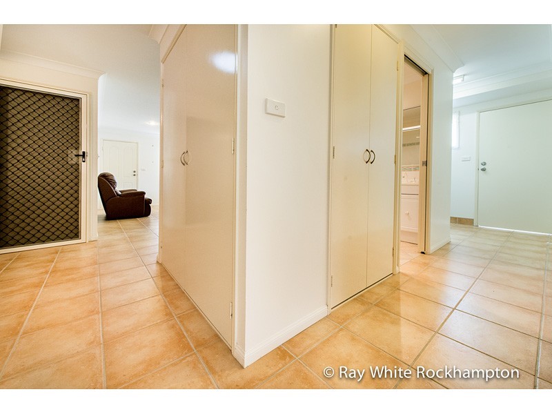 8/385 Shand Street, Frenchville QLD 4701