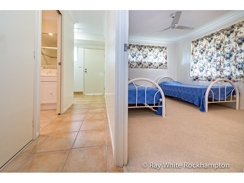 8/385 Shand Street, Frenchville QLD 4701