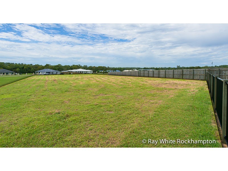 25 Stirling Drive, Rockyview QLD 4701