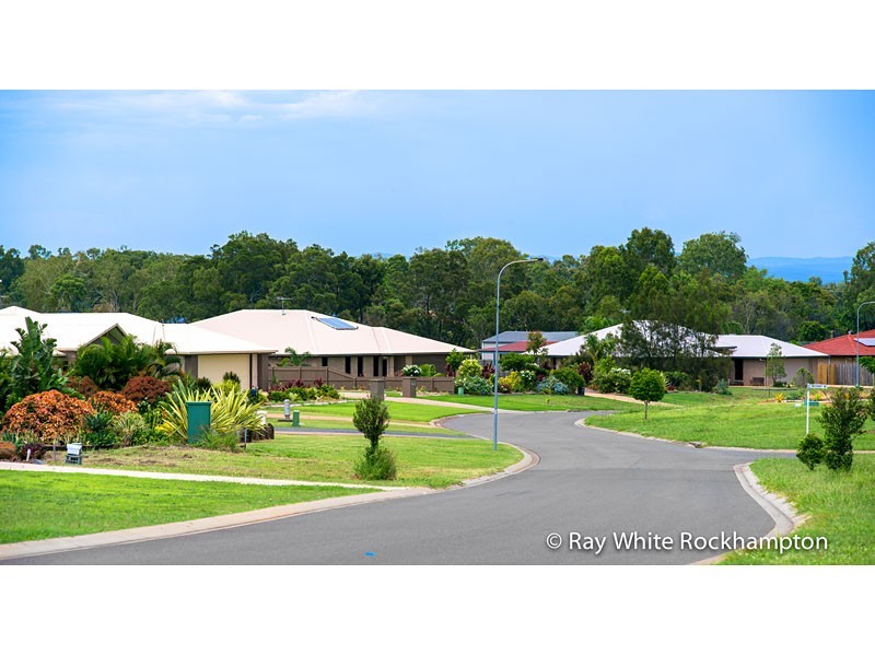 25 Stirling Drive, Rockyview QLD 4701