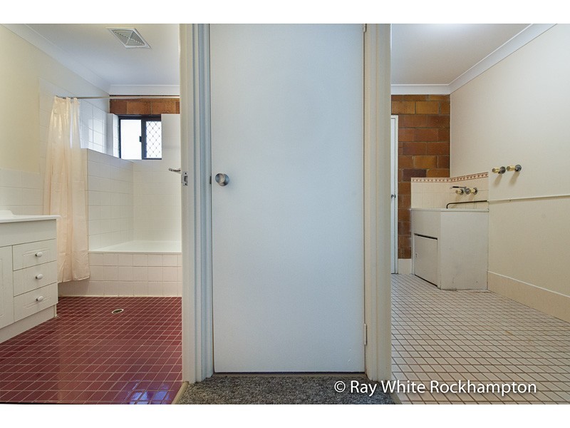 32 Thozet Road, Koongal QLD 4701