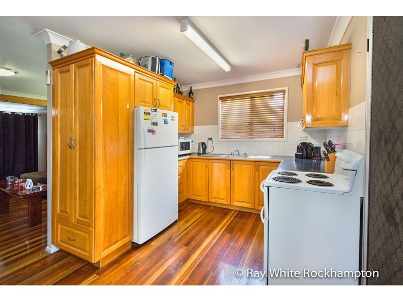 7 Duffy Street, Kawana QLD 4701