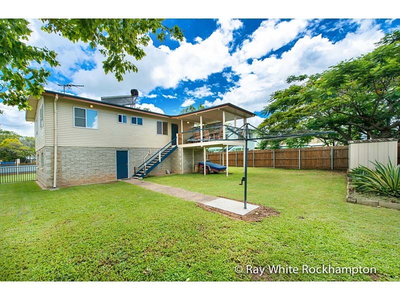 7 Duffy Street, Kawana QLD 4701