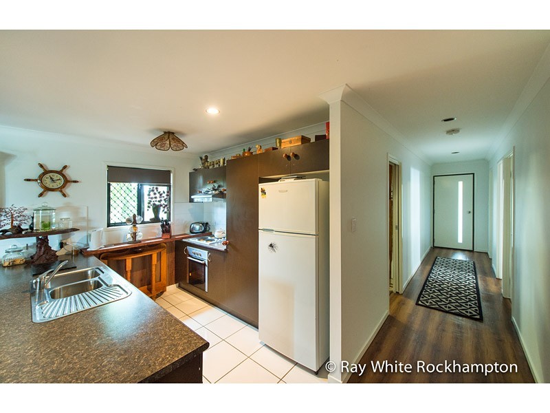 12 Angela Court, Gracemere QLD 4702
