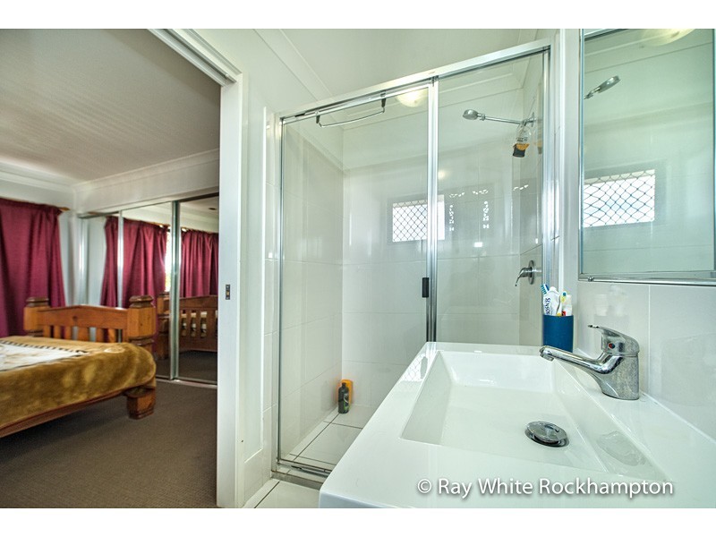 12 Angela Court, Gracemere QLD 4702