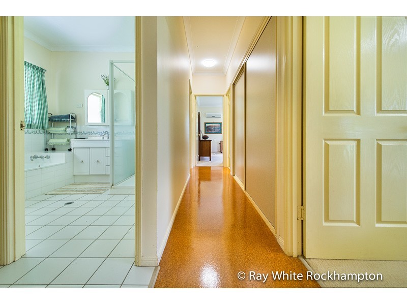 152 Julie Anne Drive, Glendale QLD 4711