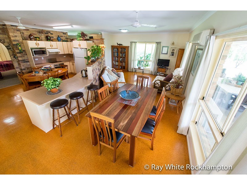 152 Julie Anne Drive, Glendale QLD 4711