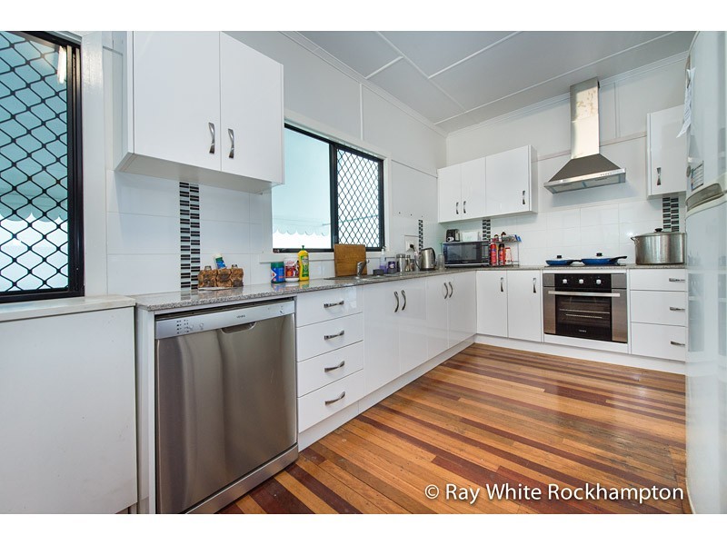 57 Macfarlane Street, Berserker QLD 4701