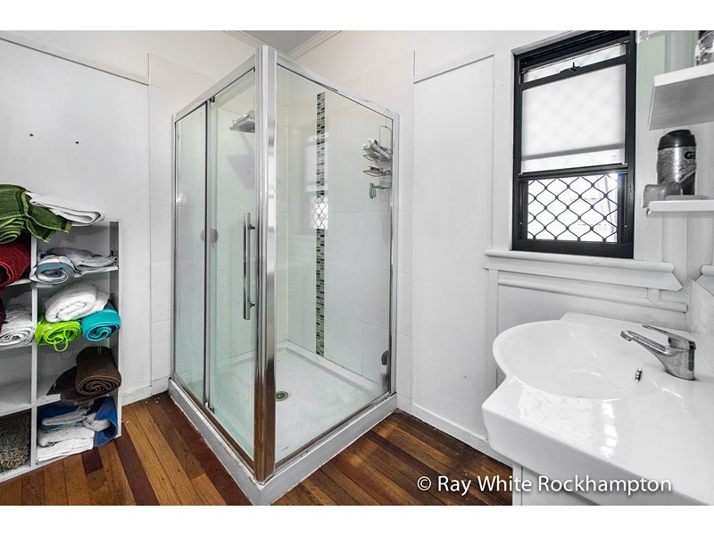 57 Macfarlane Street, Berserker QLD 4701