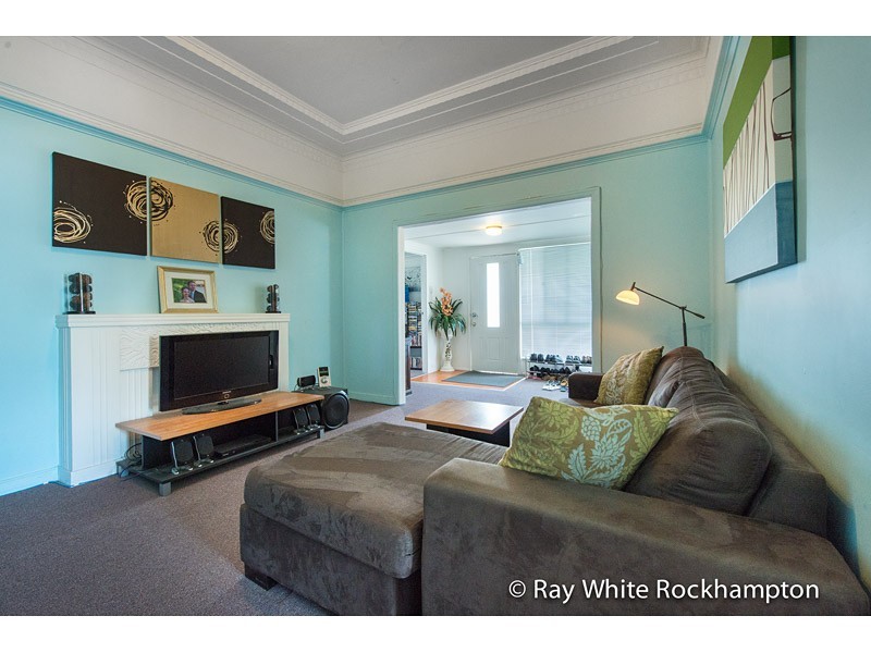 57 Deacon Street, Berserker QLD 4701