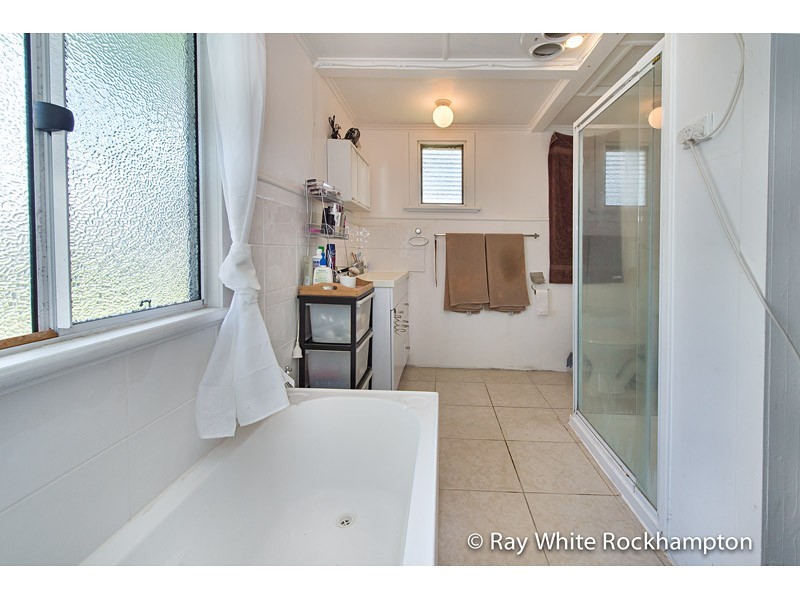 57 Deacon Street, Berserker QLD 4701