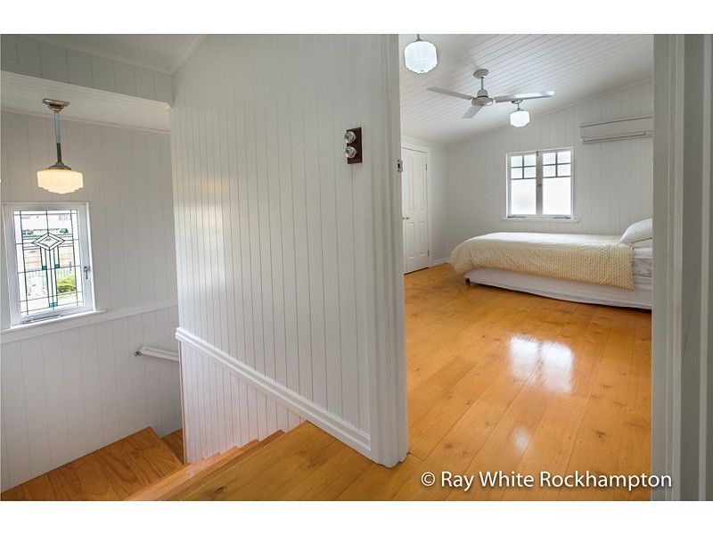 8 Reservoir Street, The Range QLD 4700