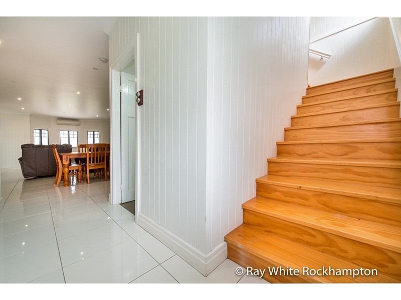 8 Reservoir Street, The Range QLD 4700