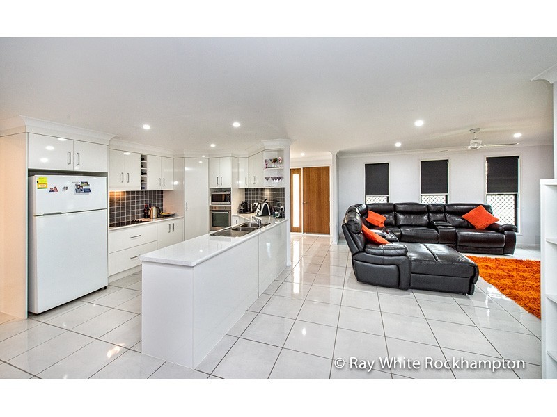 14 Jamieson Street, Gracemere QLD 4702