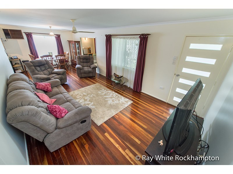 293 Blanchfield Street, Koongal QLD 4701