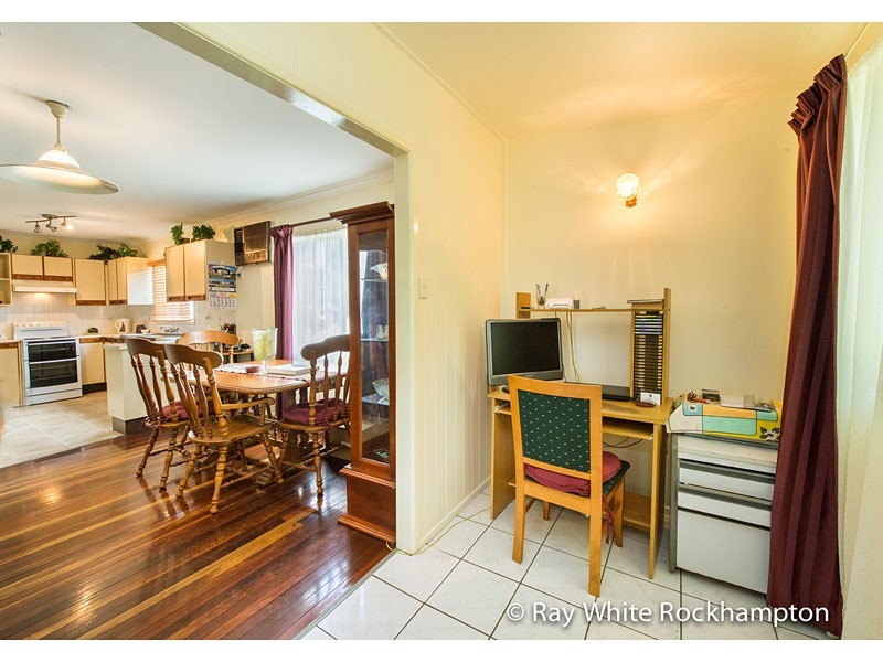 293 Blanchfield Street, Koongal QLD 4701