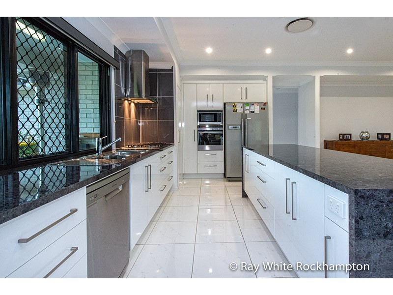 136 Constance Avenue, Rockyview QLD 4701