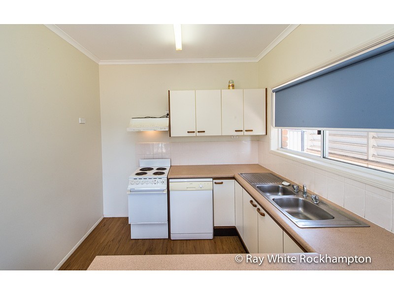 2 Dingwall Street, Keppel Sands QLD 4702