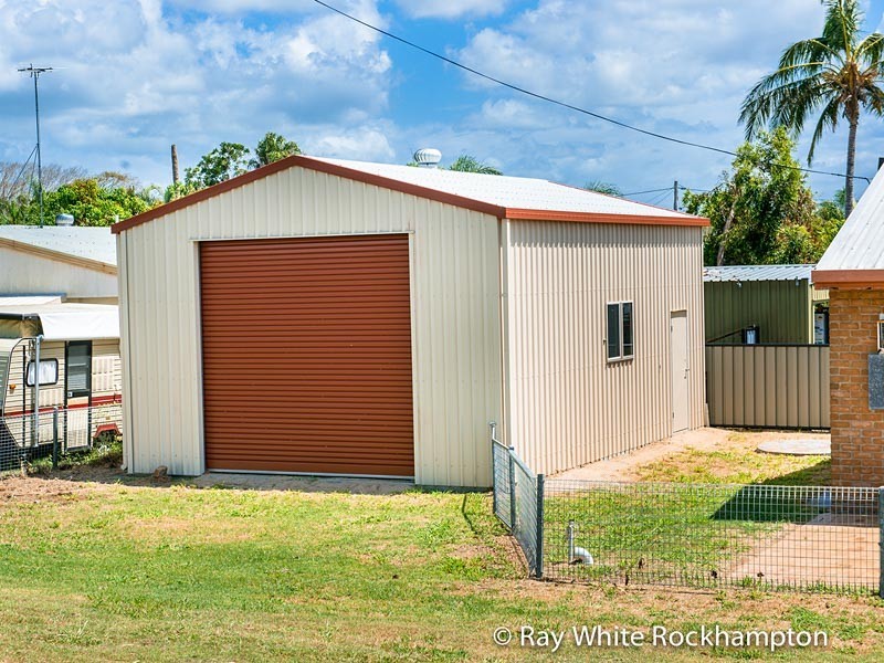 2 Dingwall Street, Keppel Sands QLD 4702