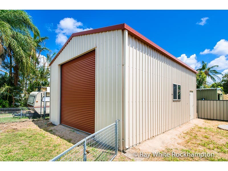 2 Dingwall Street, Keppel Sands QLD 4702