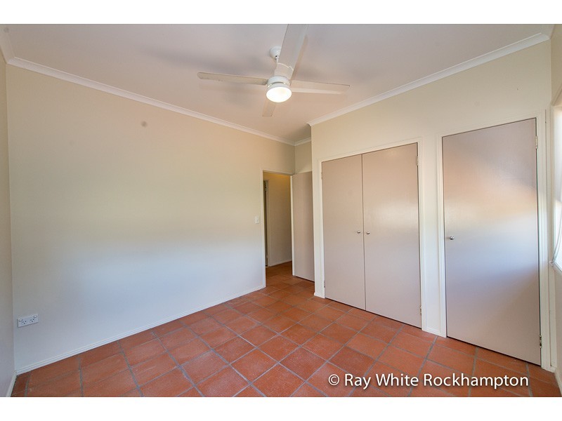 2 Dingwall Street, Keppel Sands QLD 4702