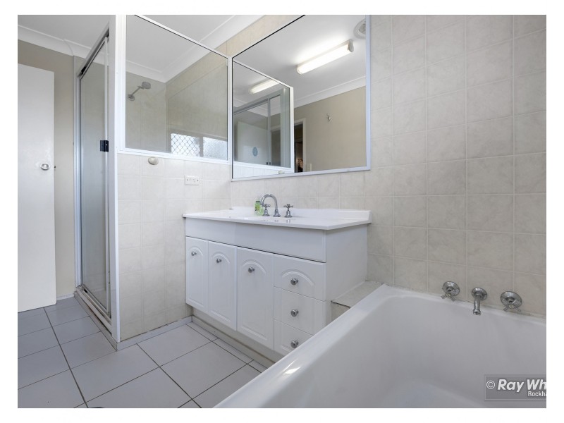 105 Boland Street, Park Avenue QLD 4701