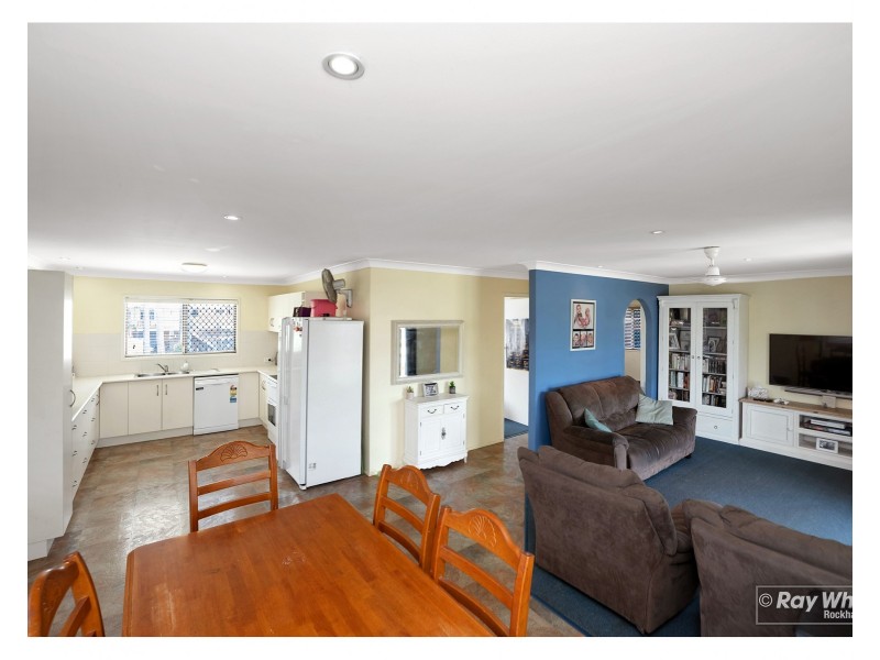 105 Boland Street, Park Avenue QLD 4701