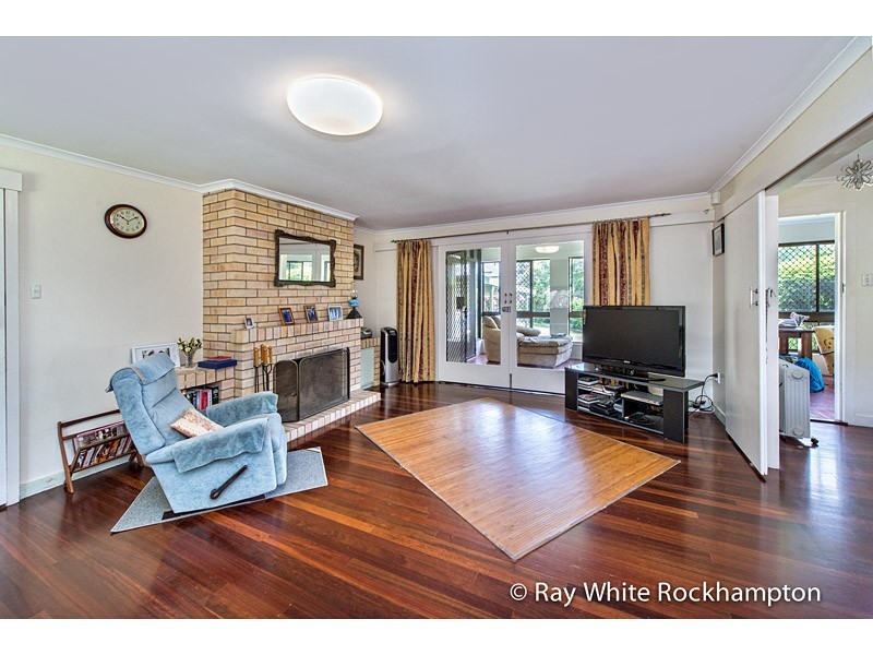 1 Higgins Street, The Range QLD 4700