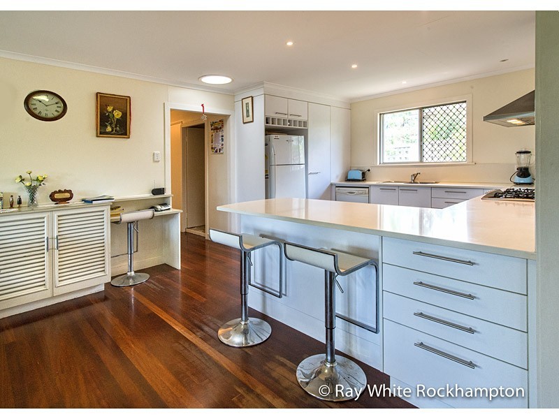 1 Higgins Street, The Range QLD 4700