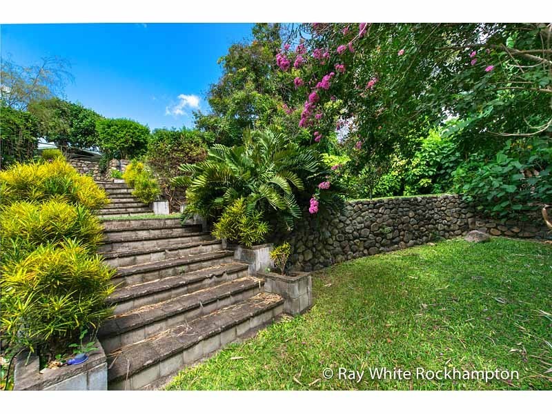 1 Higgins Street, The Range QLD 4700