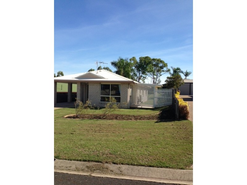 17A Price Avenue, Kawana QLD 4701