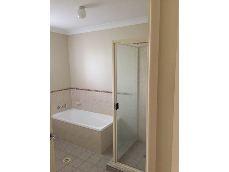 17A Price Avenue, Kawana QLD 4701