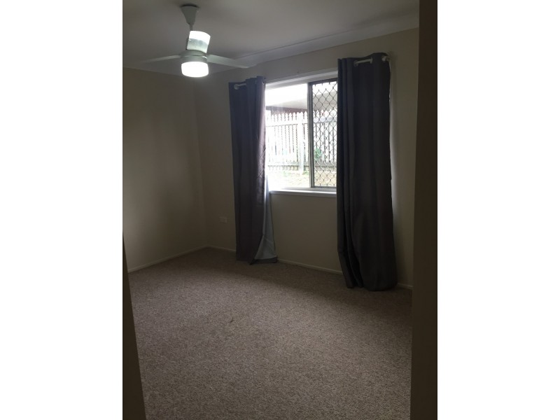 17A Price Avenue, Kawana QLD 4701